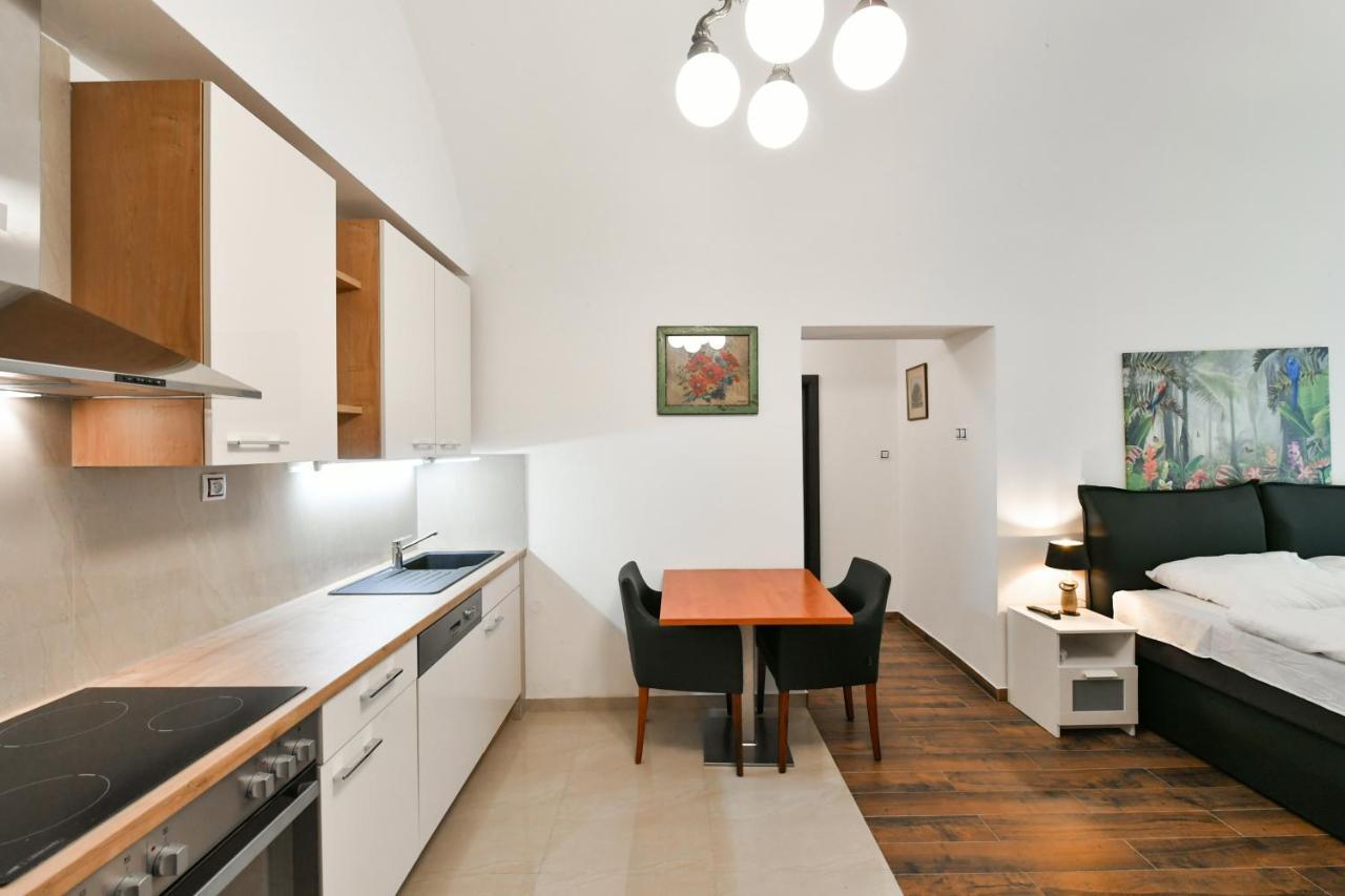 ז'ינדריצ'וב הרדק Apartmany Na Namesti 85 מראה חיצוני תמונה
